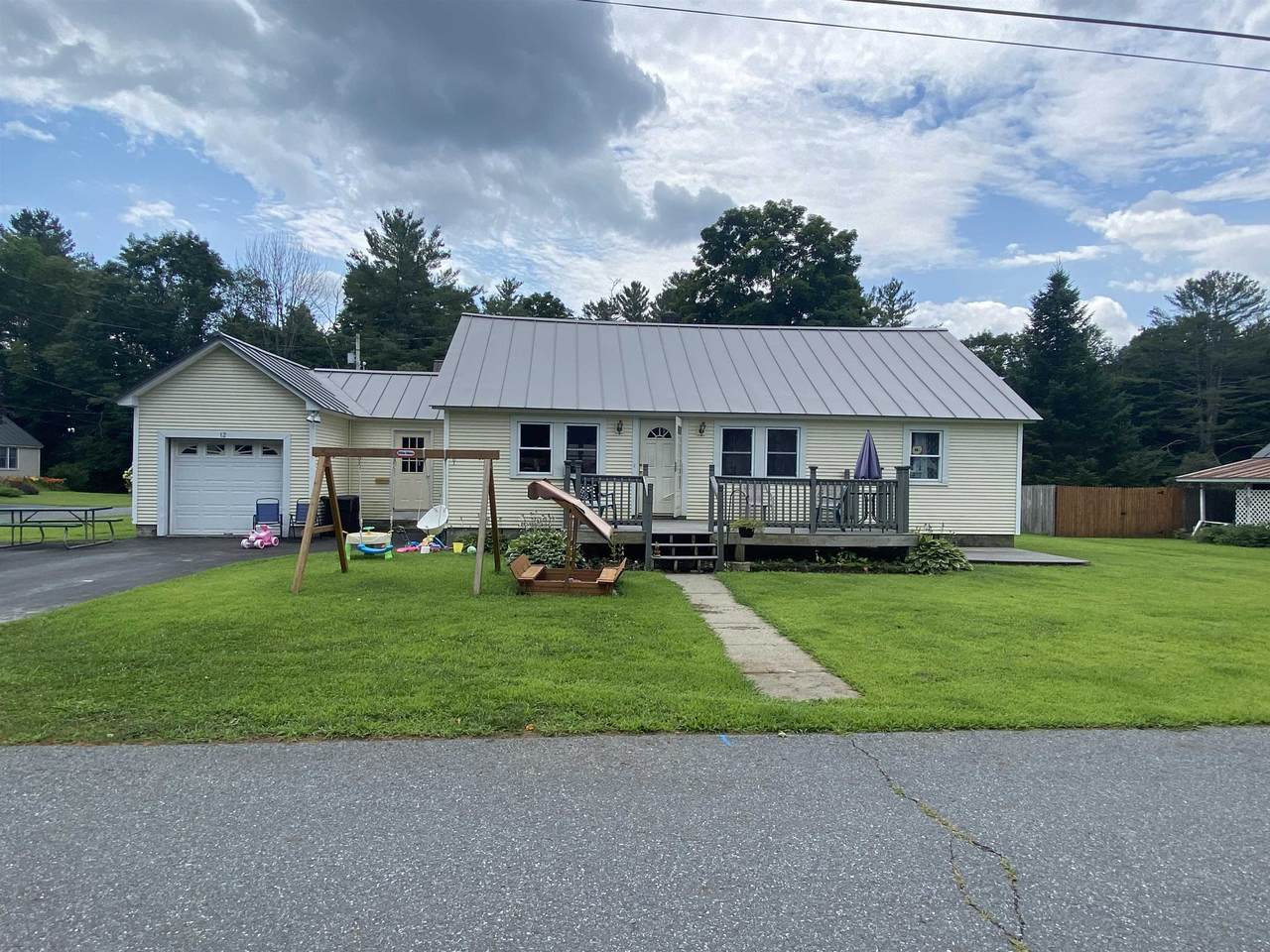 12 Fairview Street - Photo 1