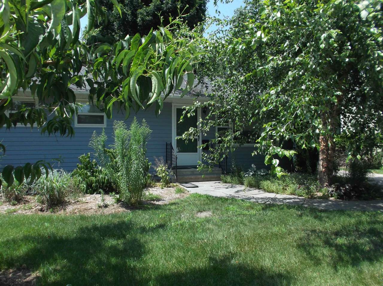 70 Davis Parkway - Photo 1