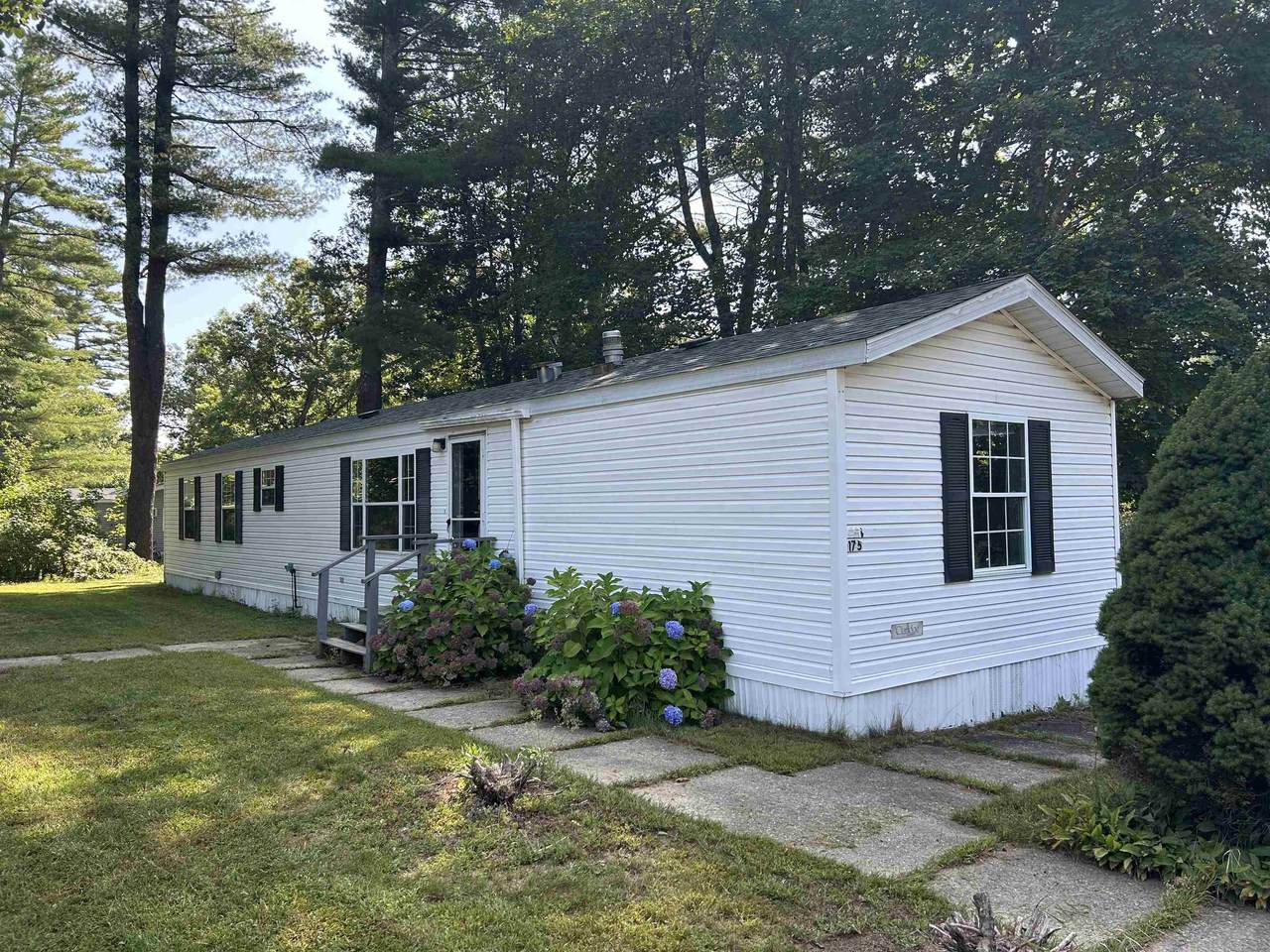 175 Roberts Road - Photo 1