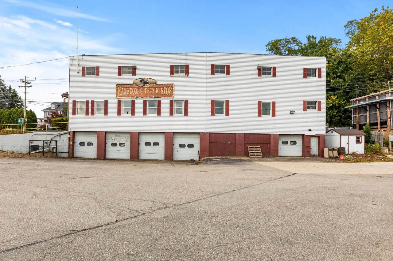 500 Maplewood Avenue - Photo 1