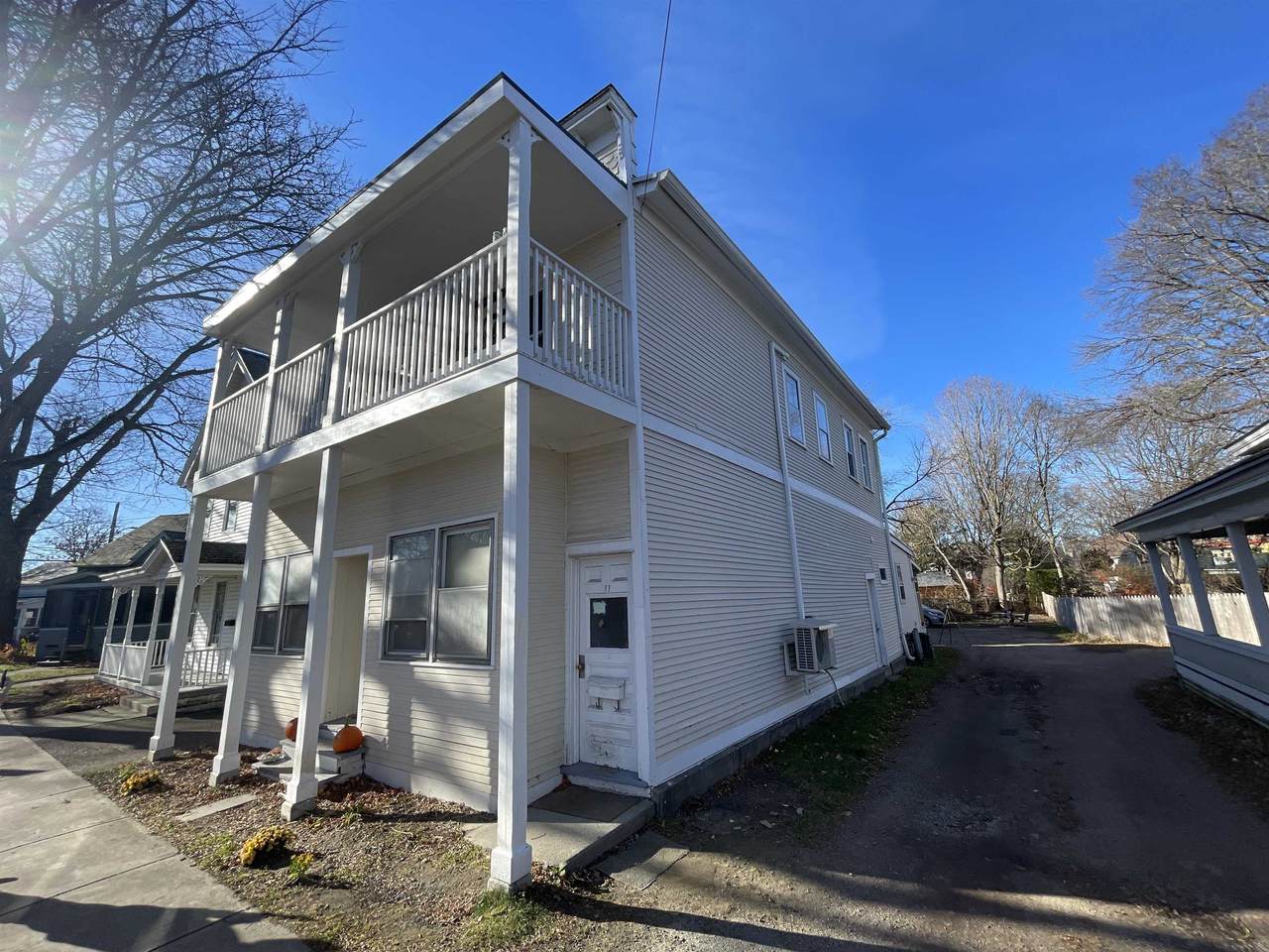 9 Hyde Street - Photo 1
