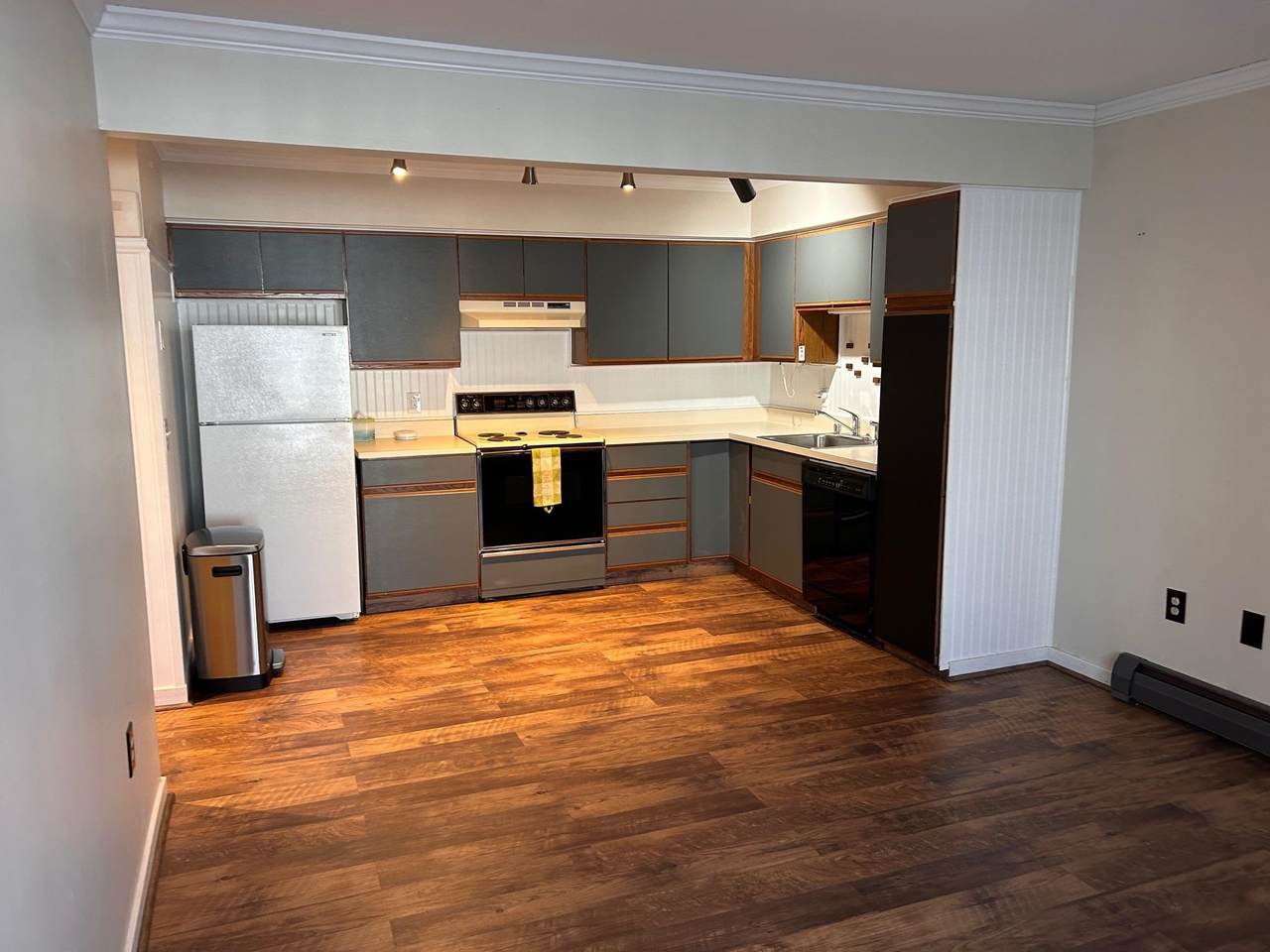 432 South Street - Photo 1