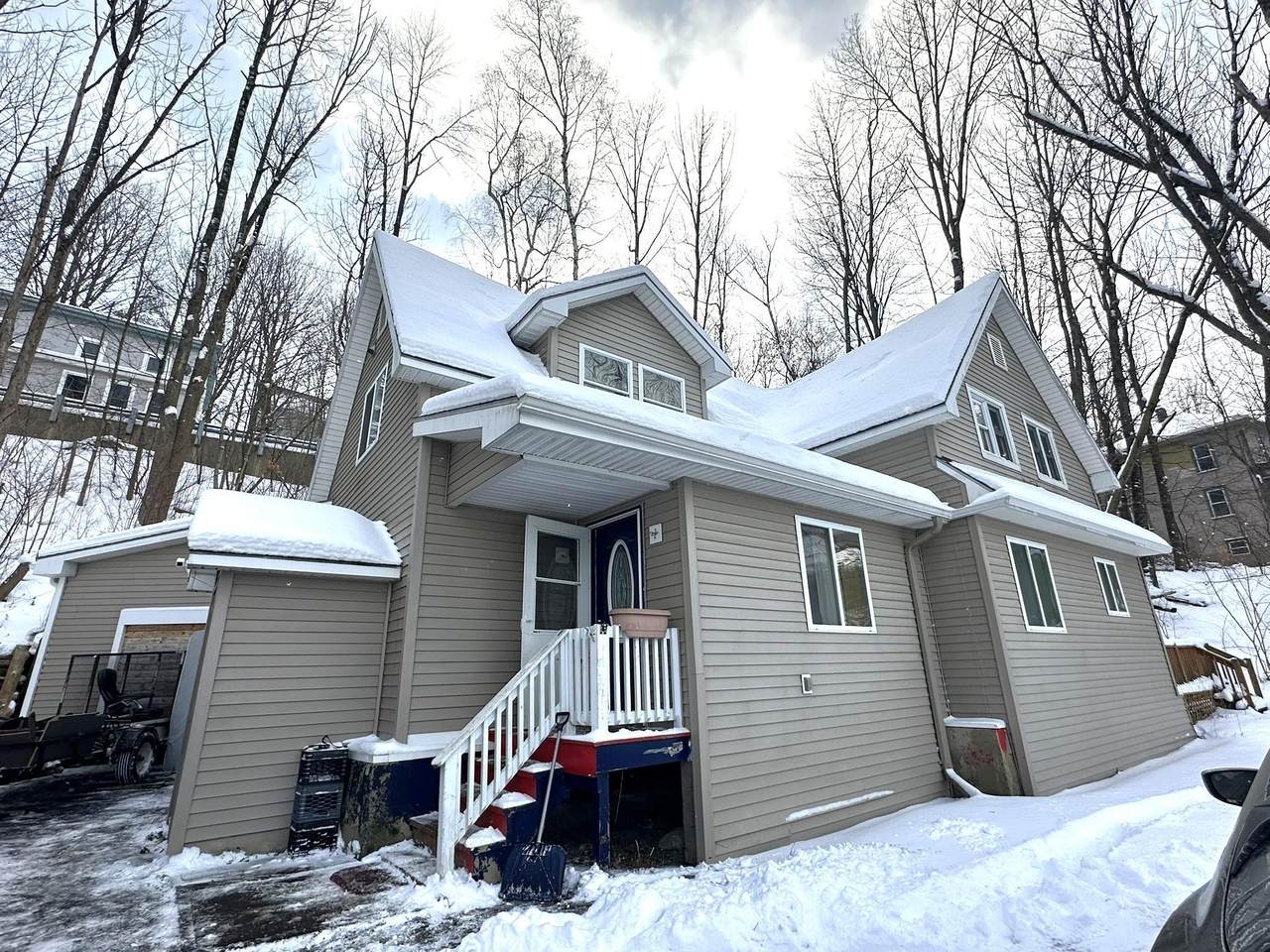 529 Main Street - Photo 1