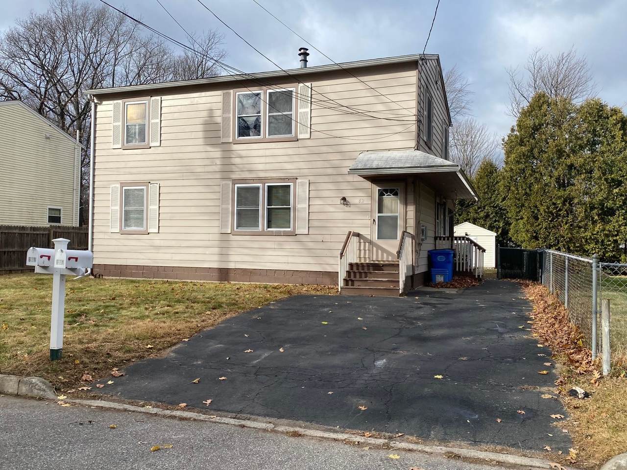 62 Cottage Grove - Photo 1