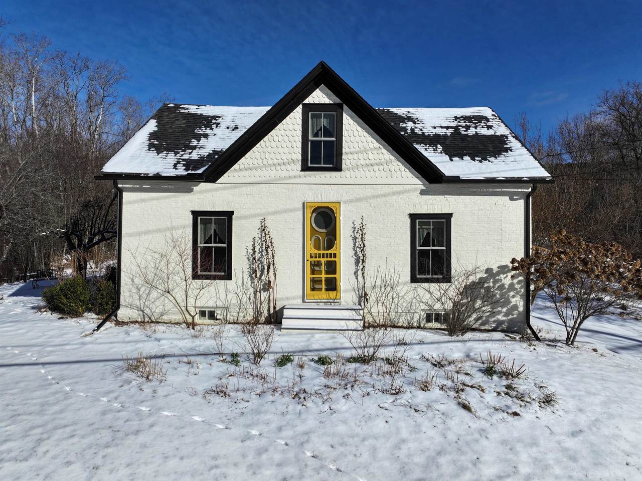 104 Seymour Street - Photo 1