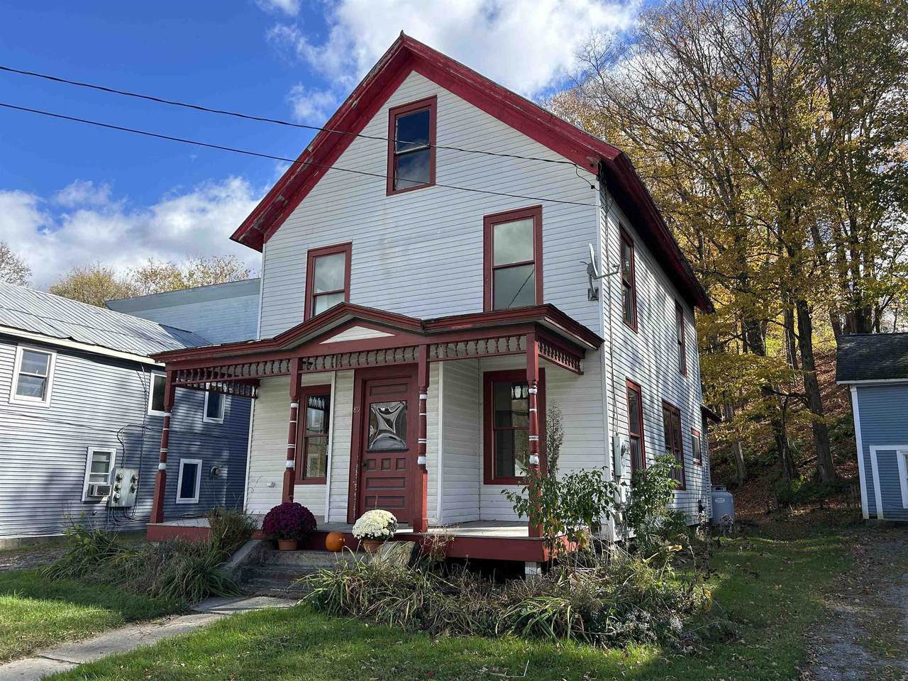 89 Railroad Street - Photo 1