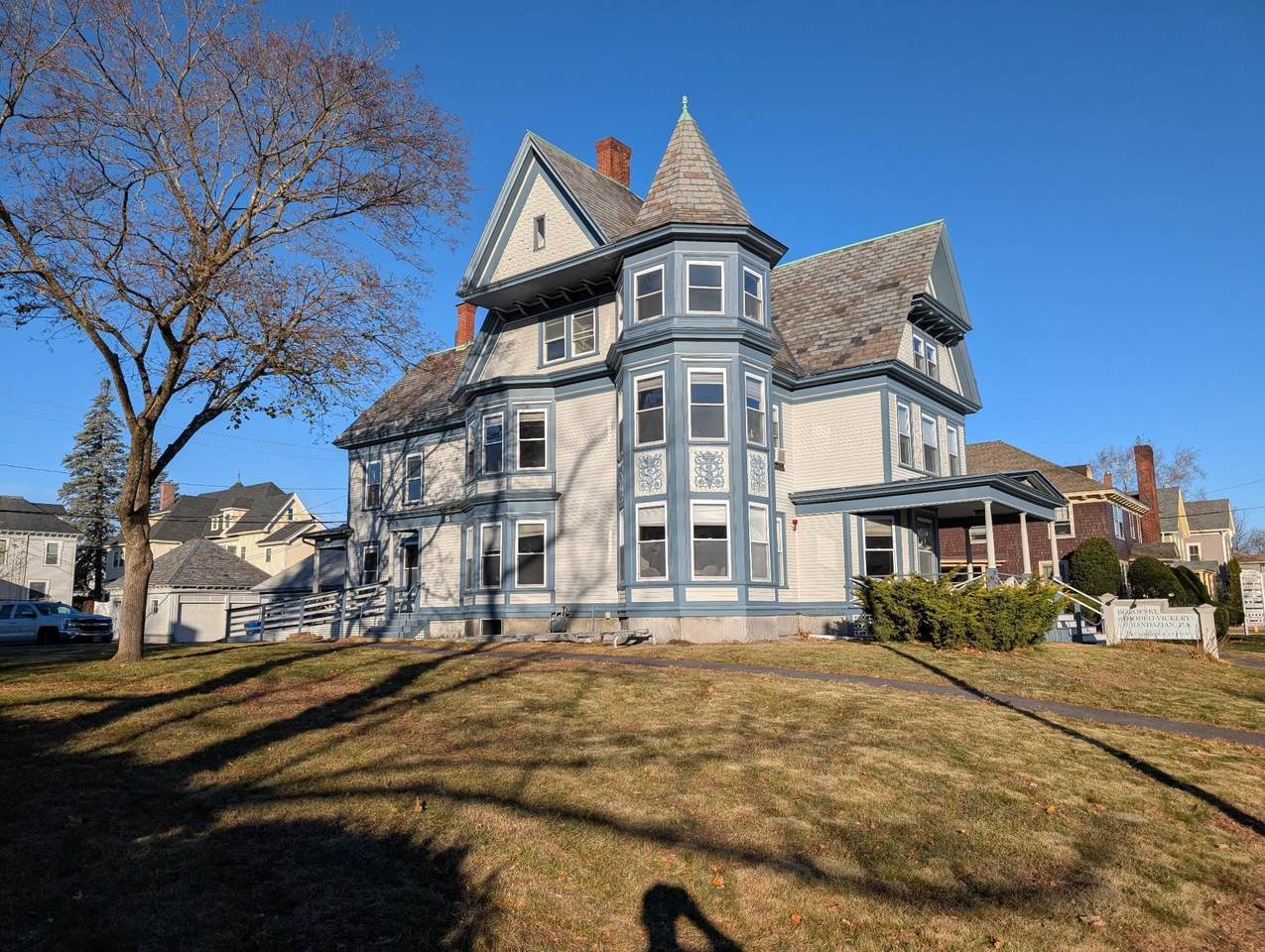 708 Pine Street - Photo 1