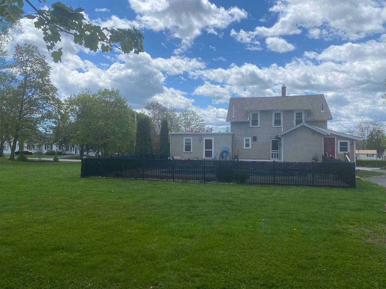 32 Adams Avenue - Photo 1