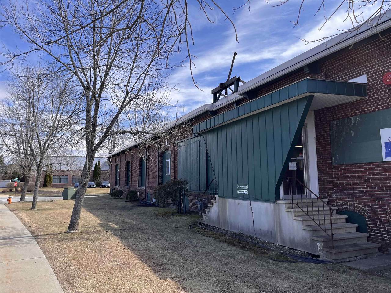 32 Commercial Street - Photo 1