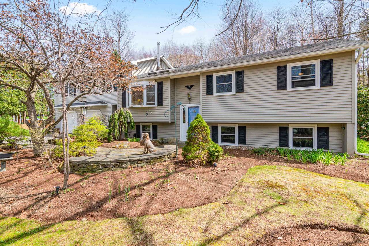 4 Whipple Drive - Photo 1
