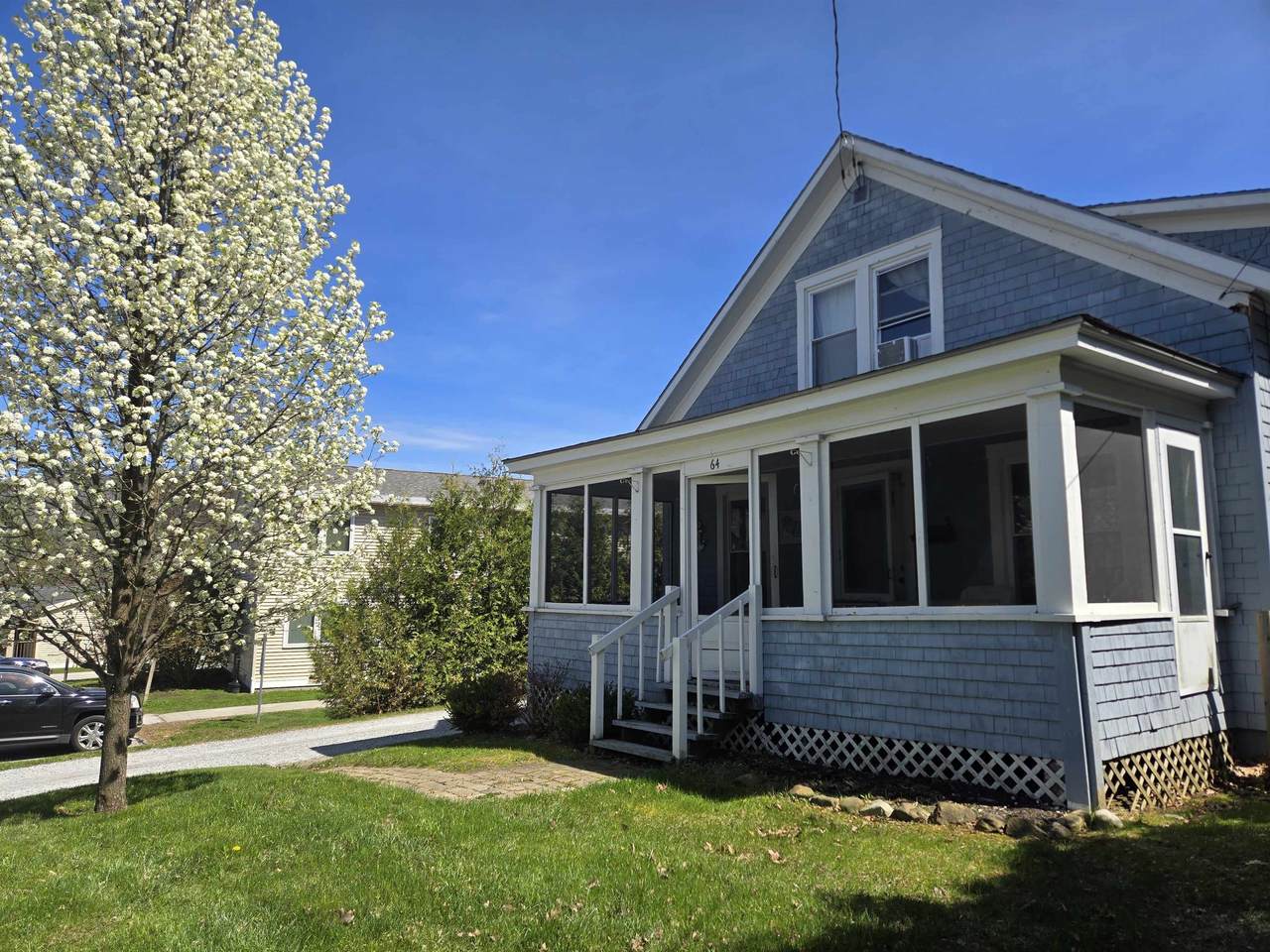 64 Temple Street - Photo 1