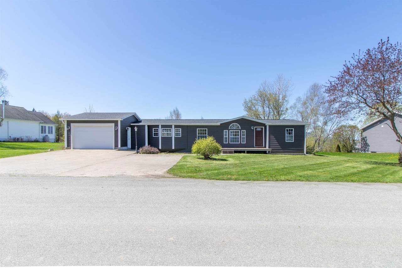 298 Memphremagog Views - Photo 1