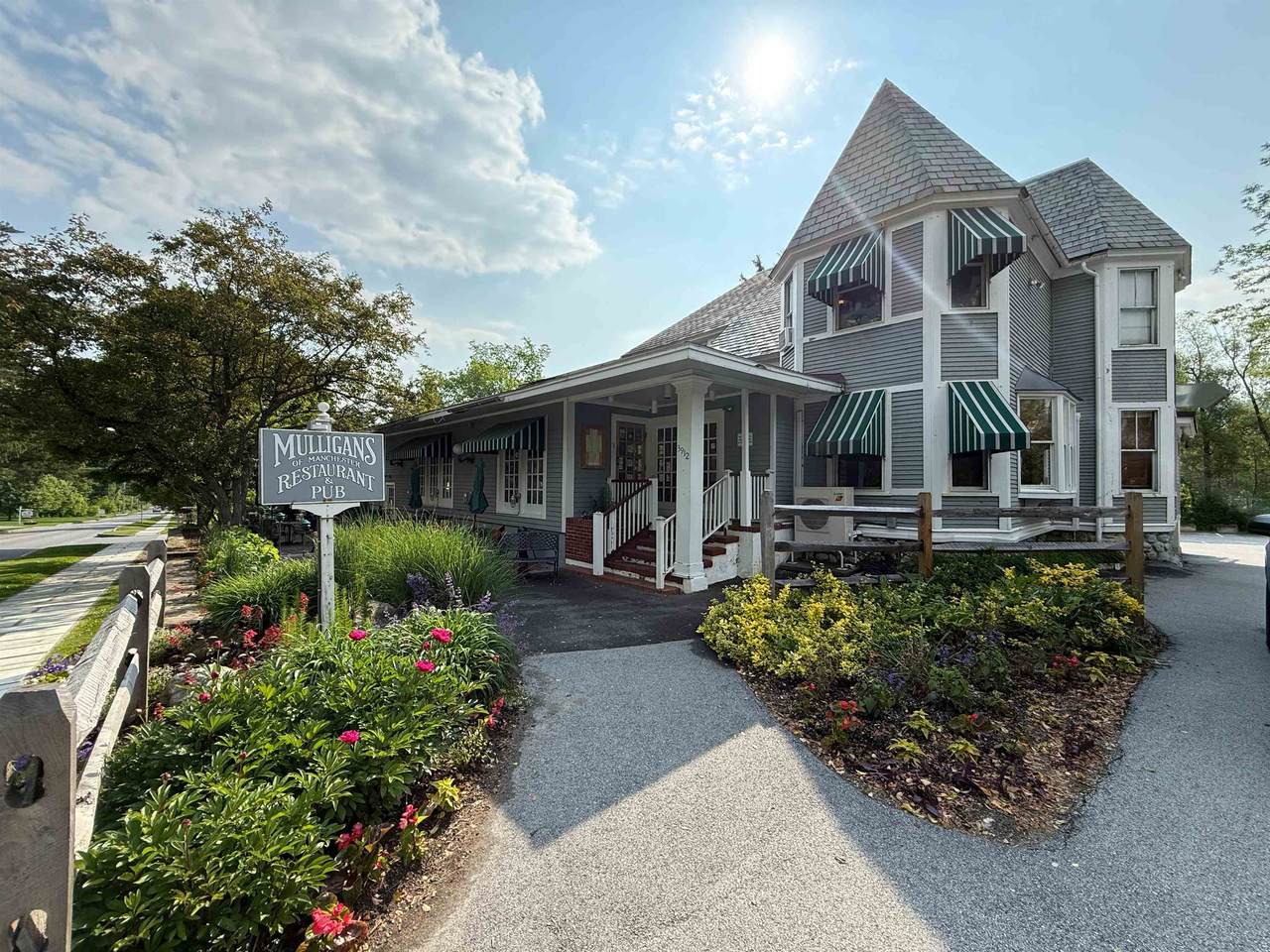 3912 Main Street - Photo 1