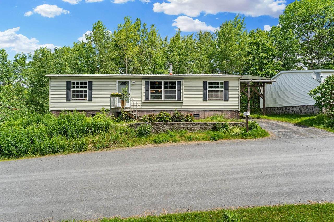 10 Overlook Drive - Photo 1