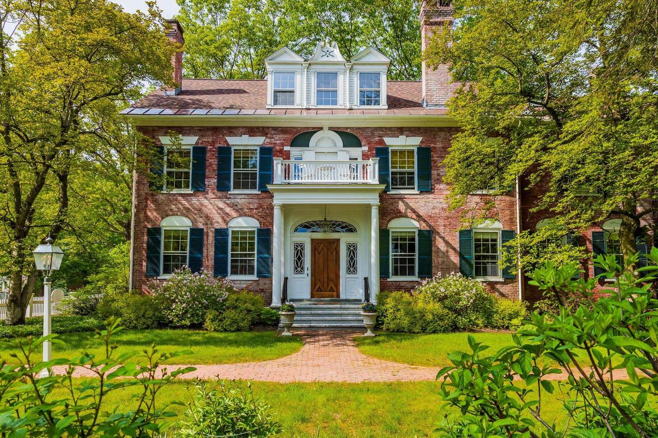 39 Elm Street - Photo 1