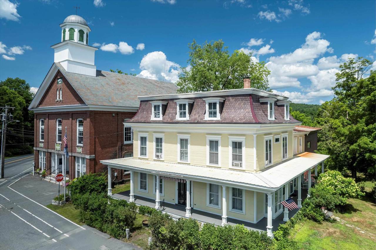 534 Elm Street - Photo 1