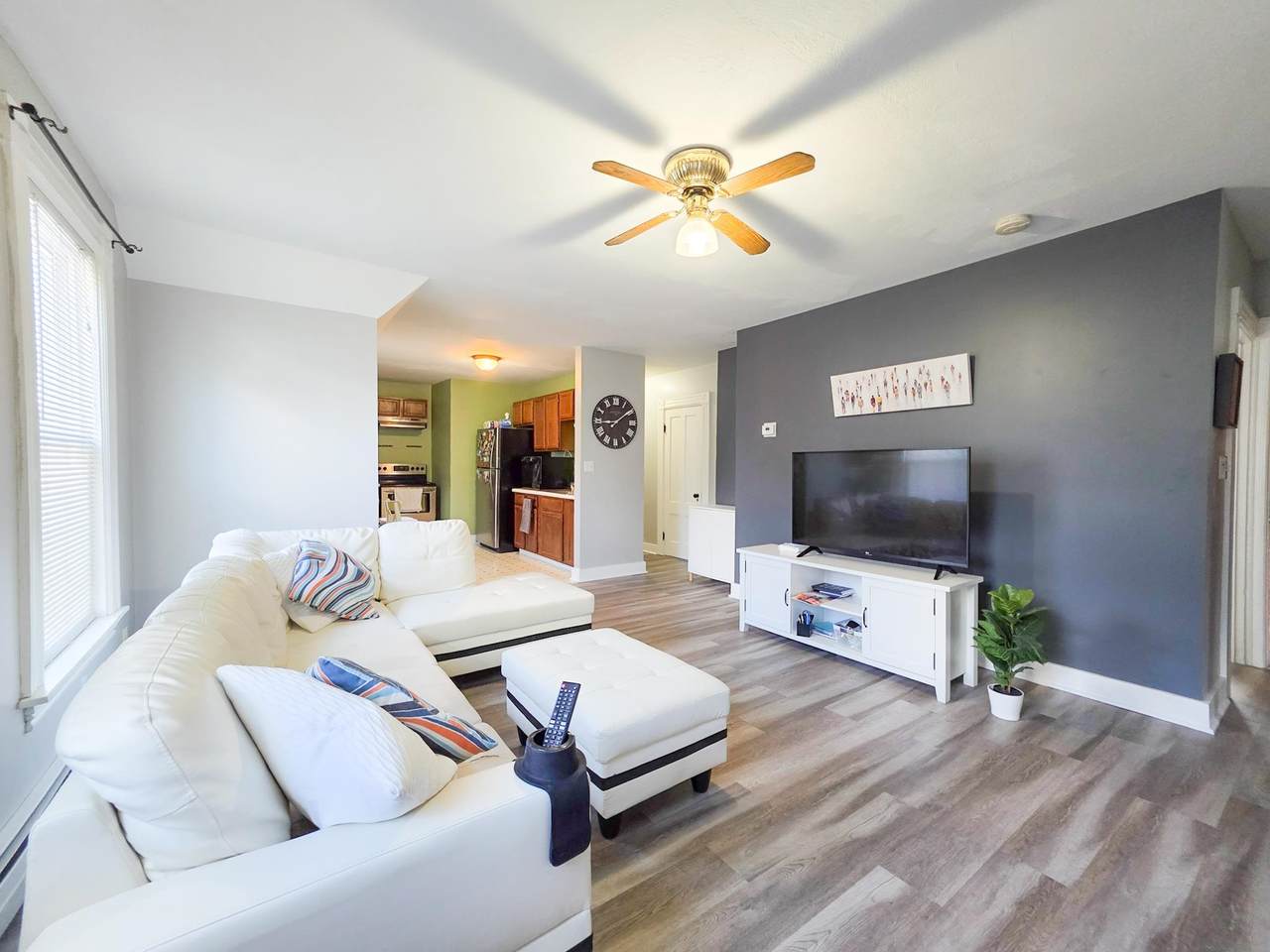 463 Lake Avenue - Photo 1