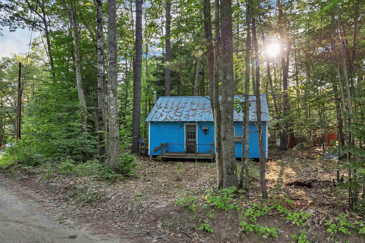 19 Sherwood Forest Drive - Photo 1
