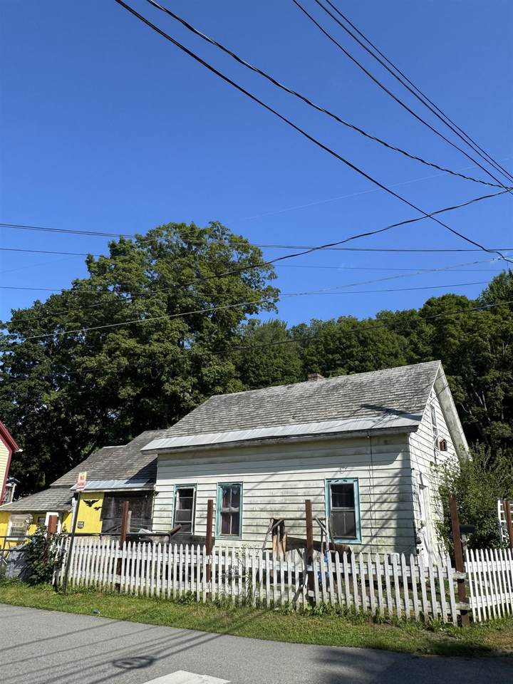 93 Clark Street - Photo 1