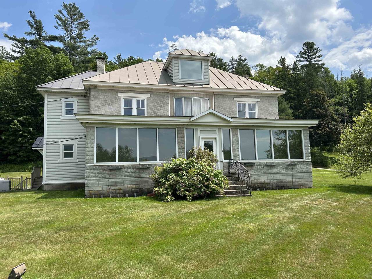 33 Sunset Hill Road - Photo 1