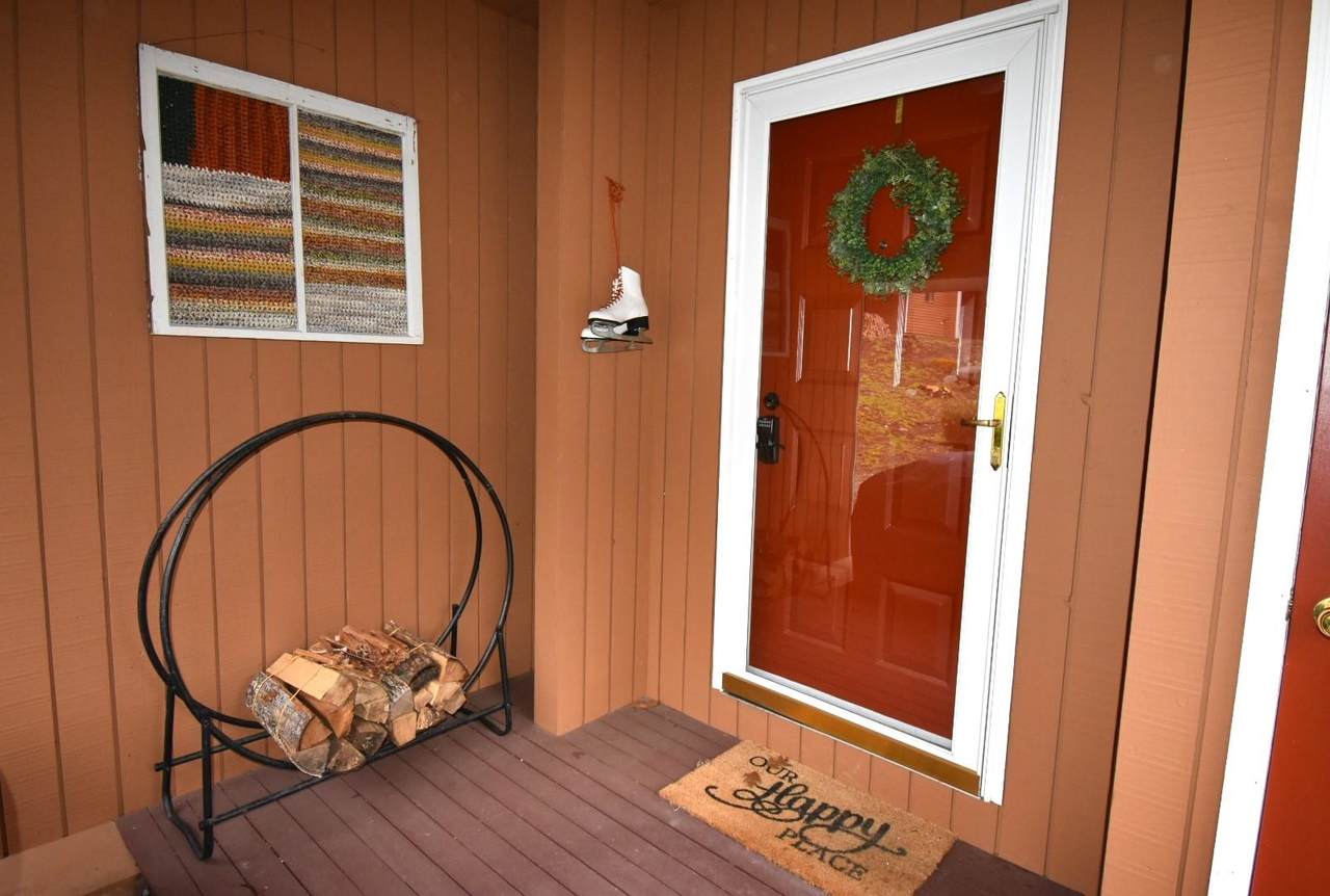 8 Streamside Road - Photo 1