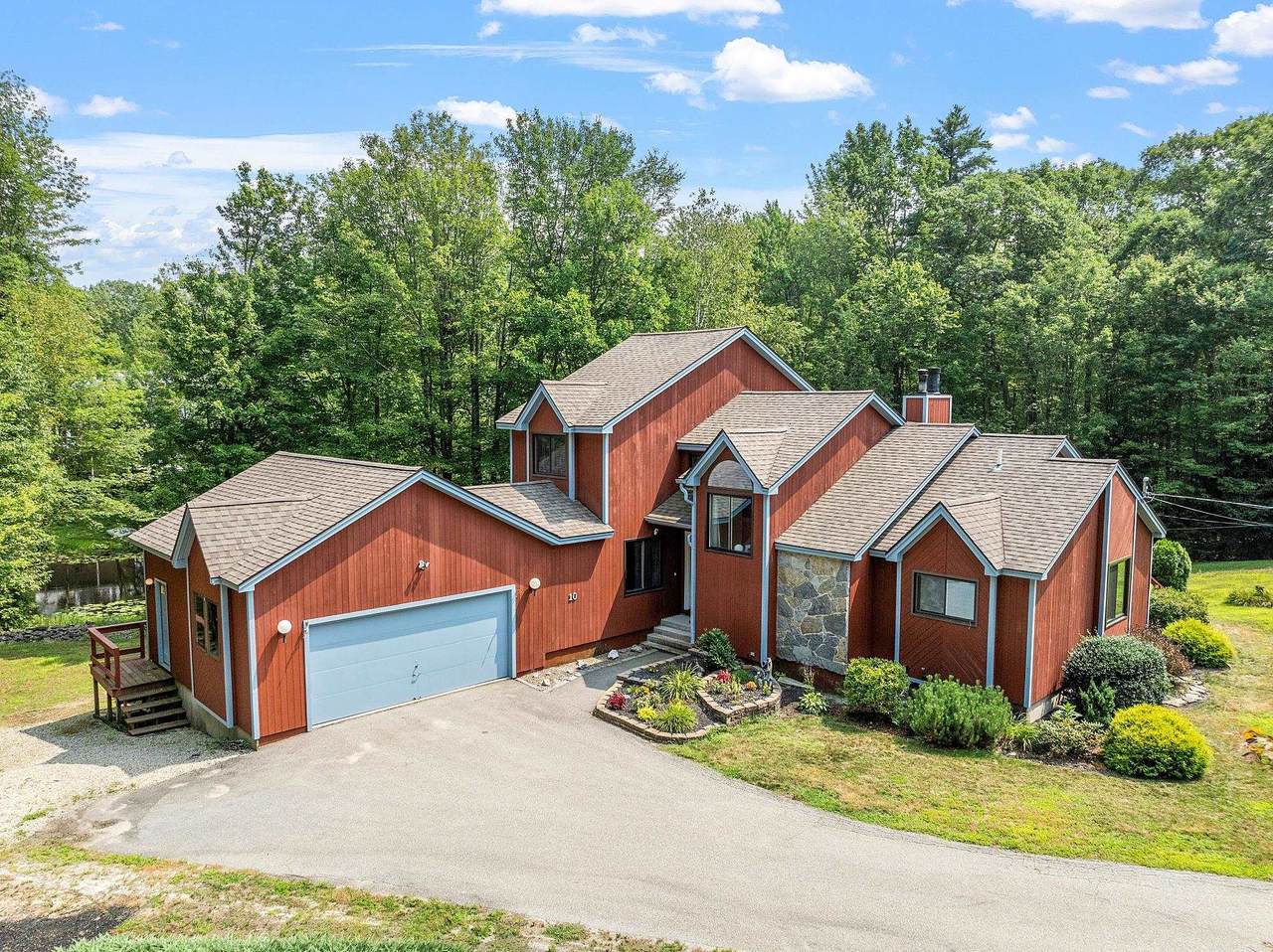 10 Blue Hills Drive - Photo 1