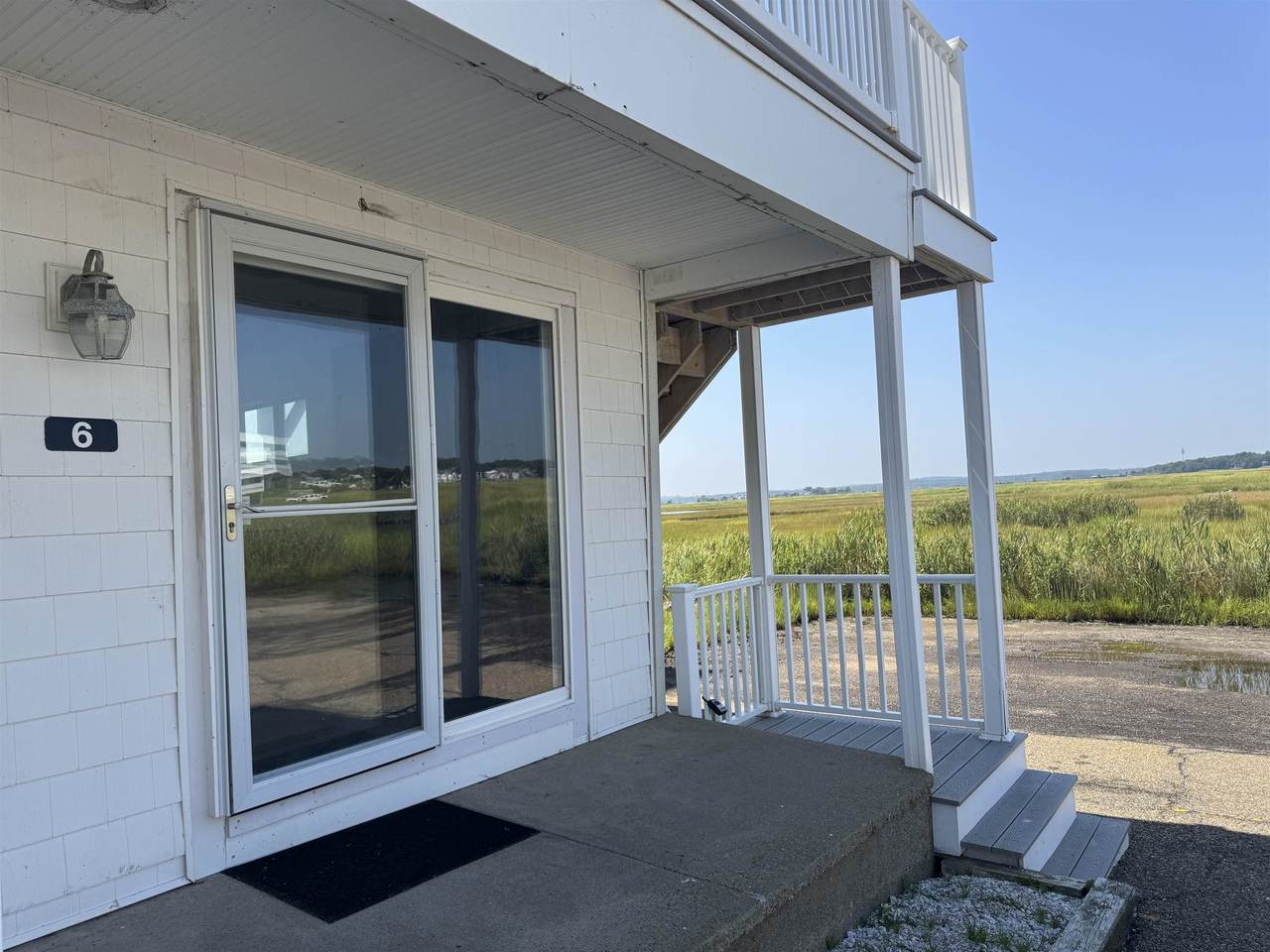 541 Ocean Boulevard - Photo 1