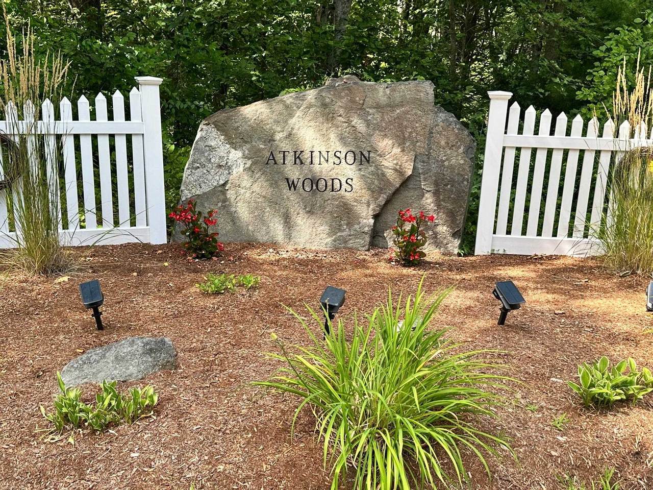 21 Coles Way - Photo 1