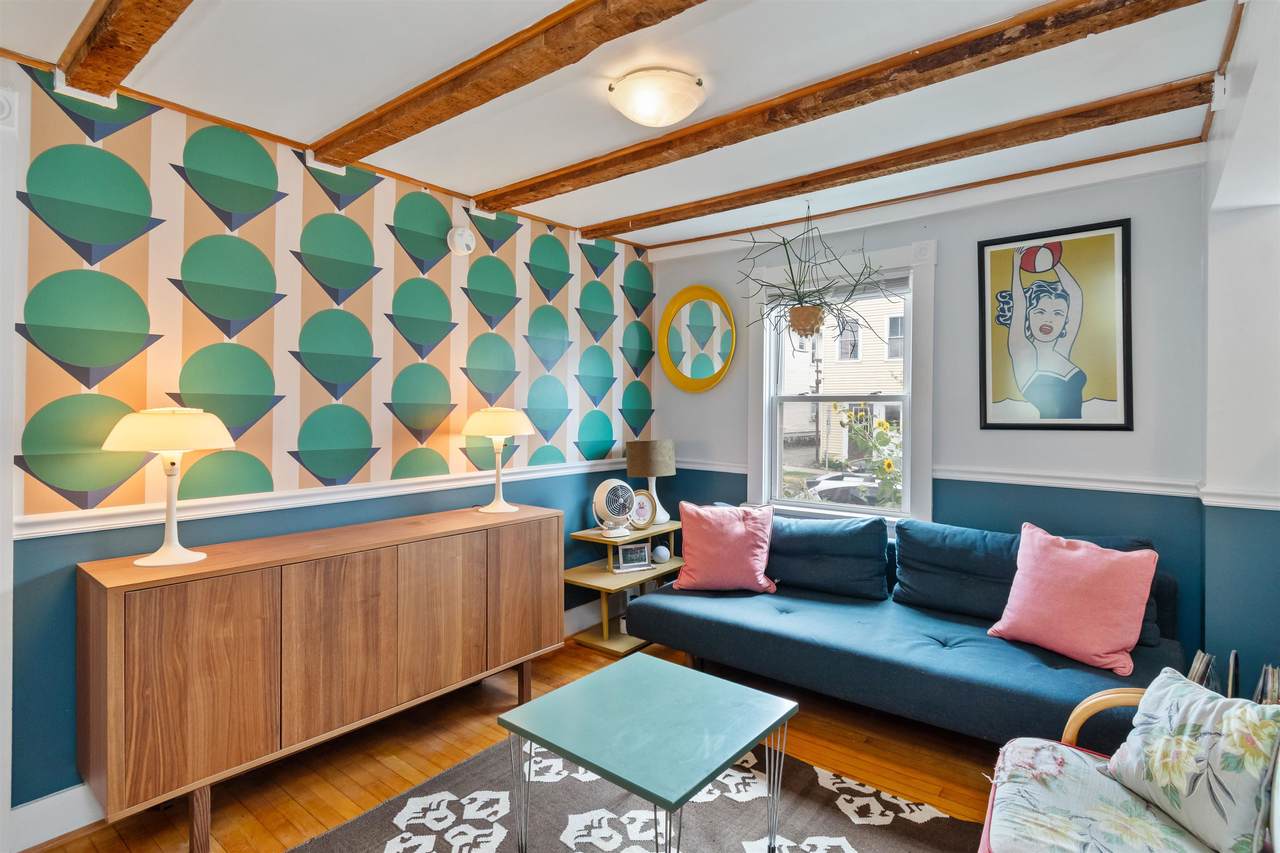 122 Maple Street - Photo 1