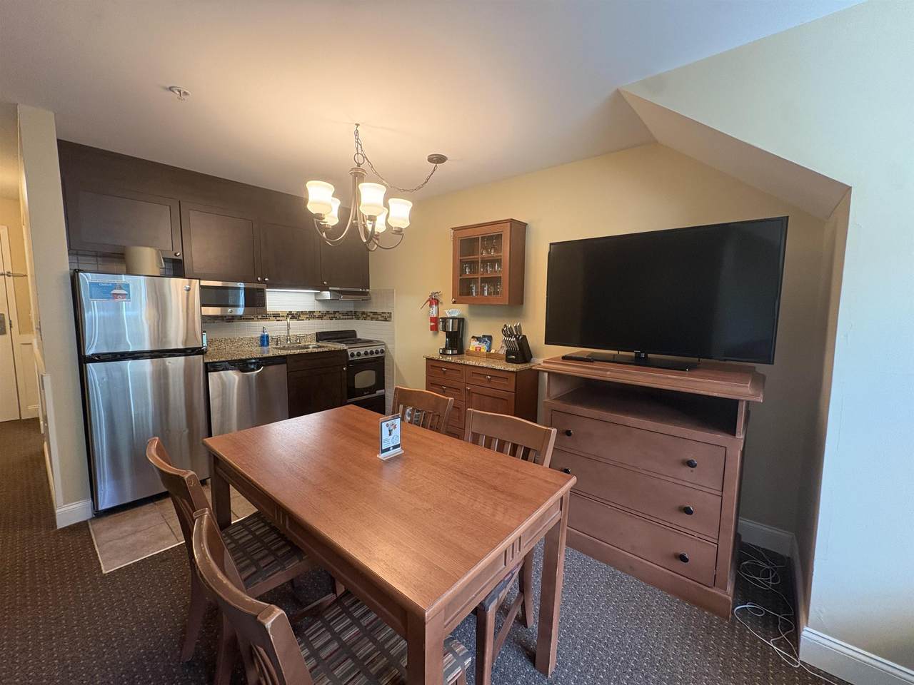 341/43 Qtr.4,89 Grand Summit Way - Photo 1