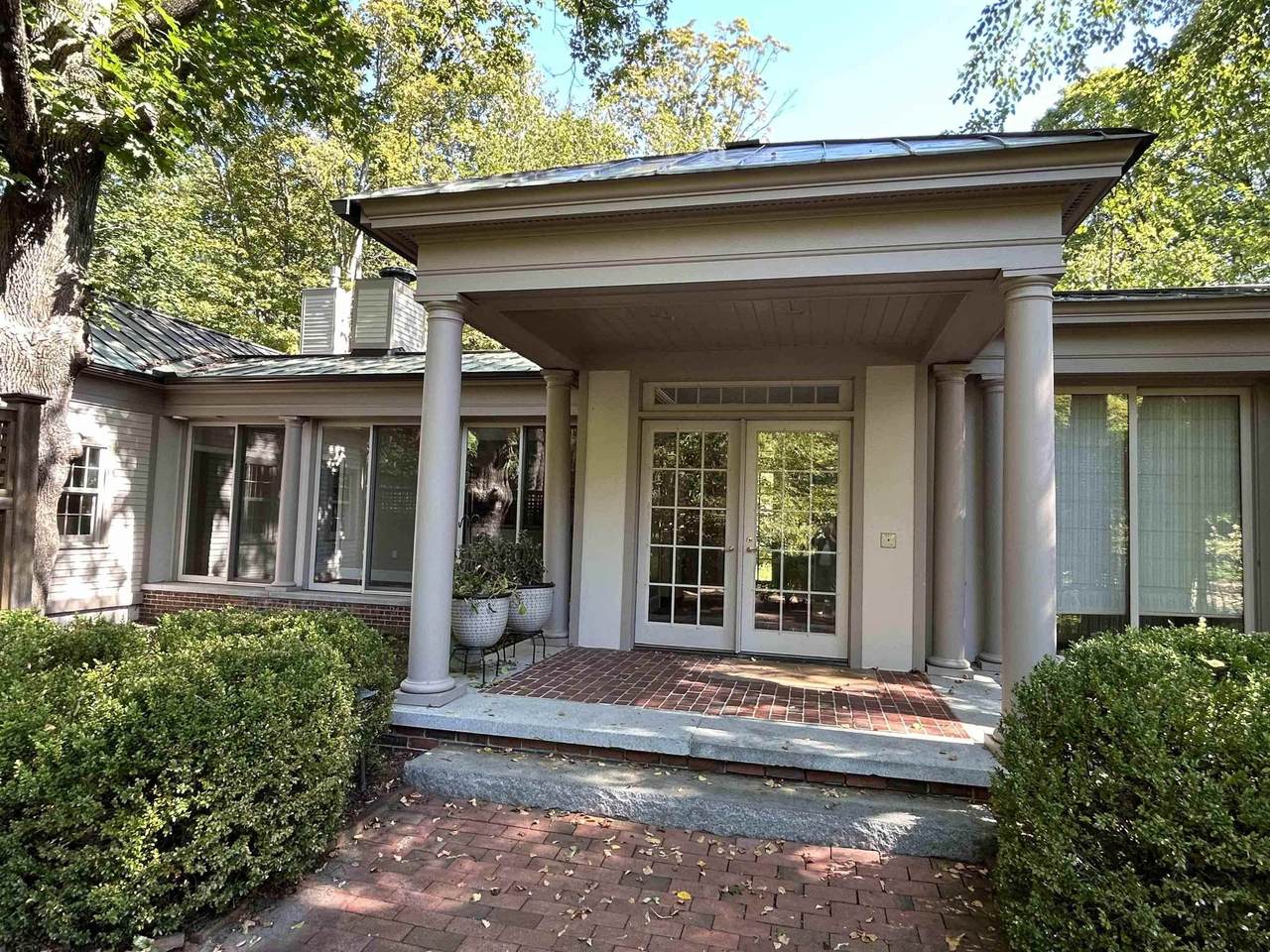 81 Front Street - Photo 1