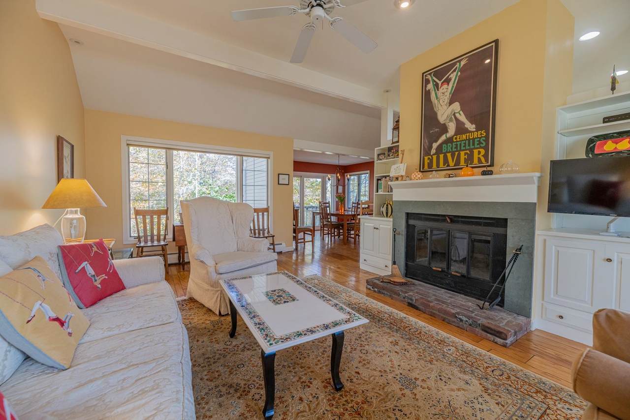 154 Kestrel Court - Photo 1