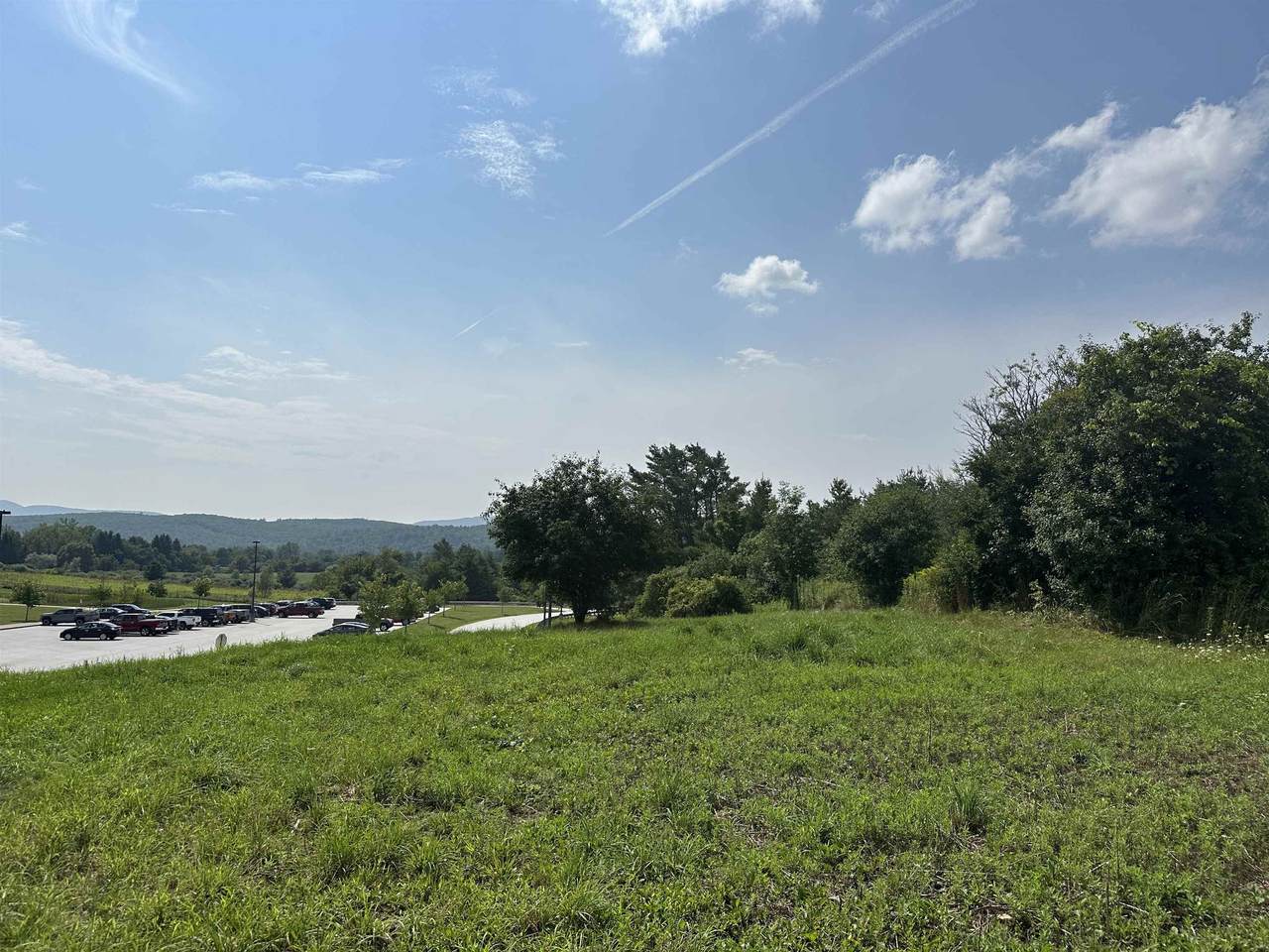 220 Gloria Avenue - Photo 1