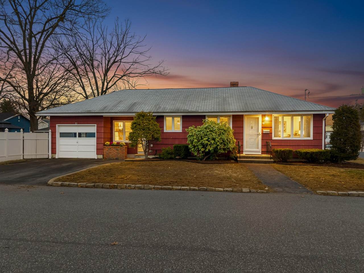 90 Glenwood Avenue - Photo 1