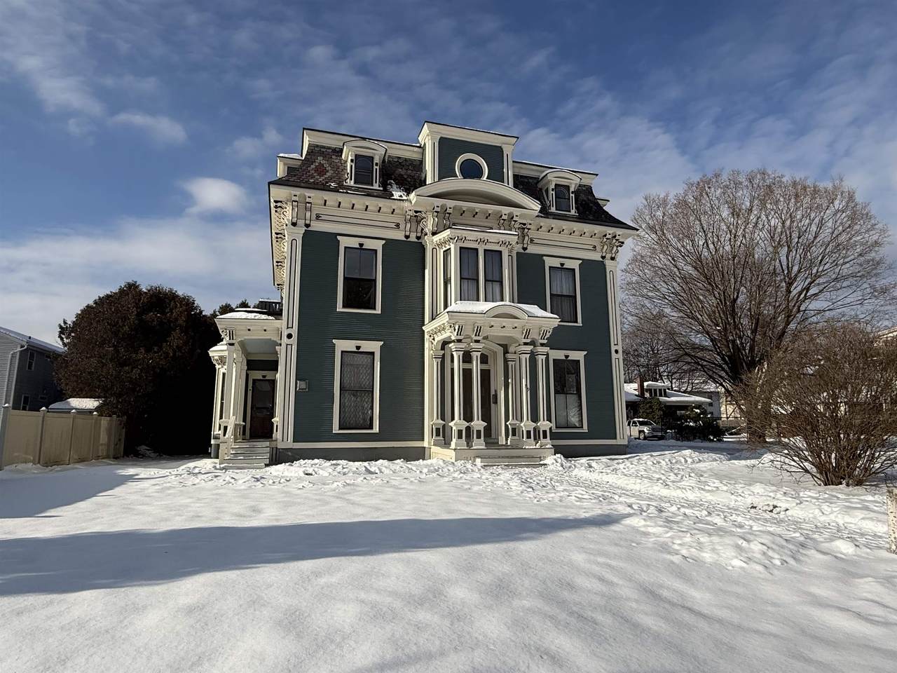 79 Pine Street - Photo 1