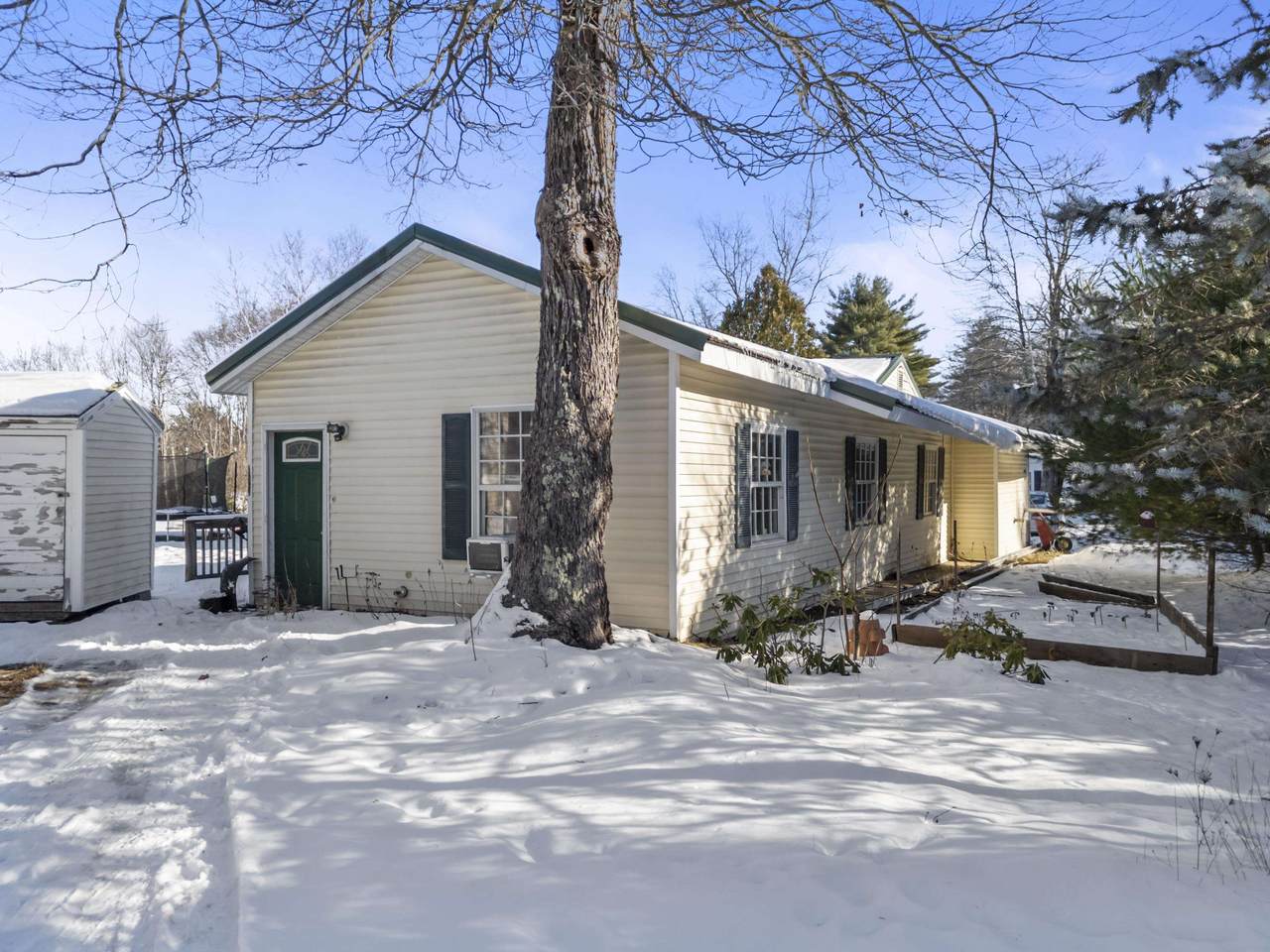 1025 Nh Route 11 - Photo 1