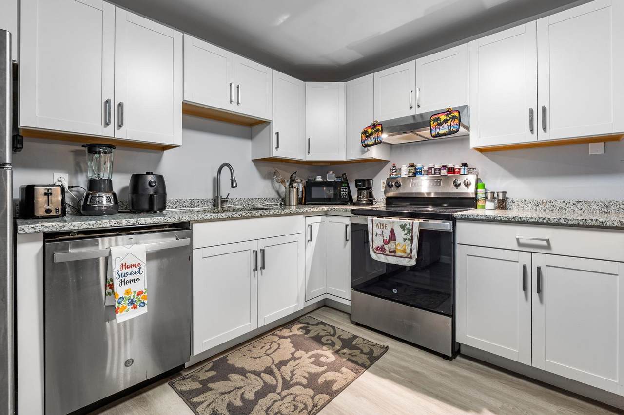 12 E Side Drive - Photo 1