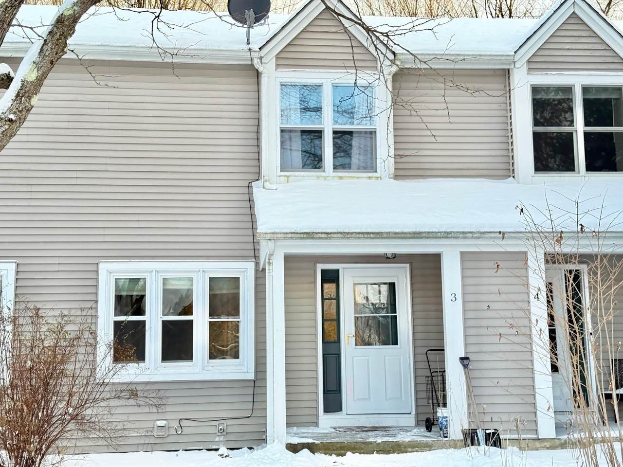 77 West Country Club Drive - Photo 1