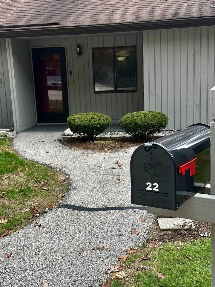 22 Essex Green Court - Photo 1