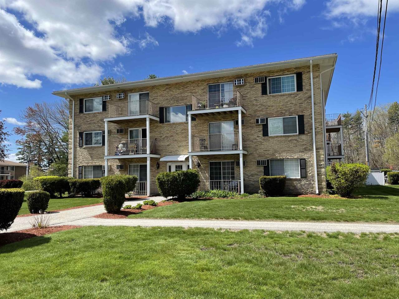 379 Huse Road - Photo 1