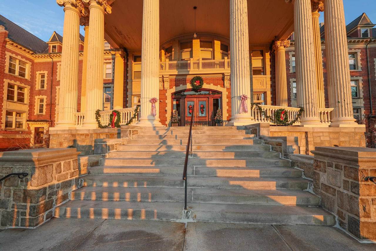 15 Mount Saint Marys Way - Photo 1