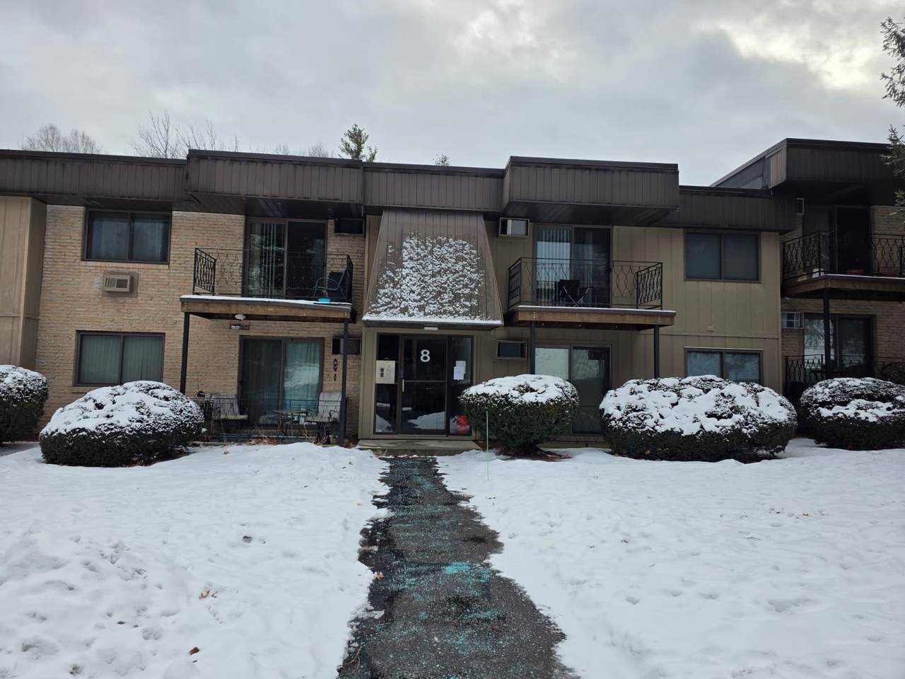 8 Strawberry Bank Road - Photo 1