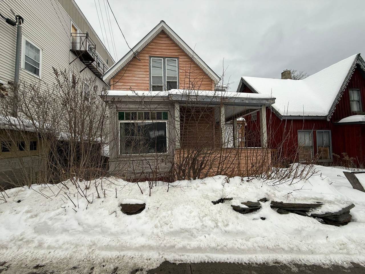 12 Pleasant Street - Photo 1