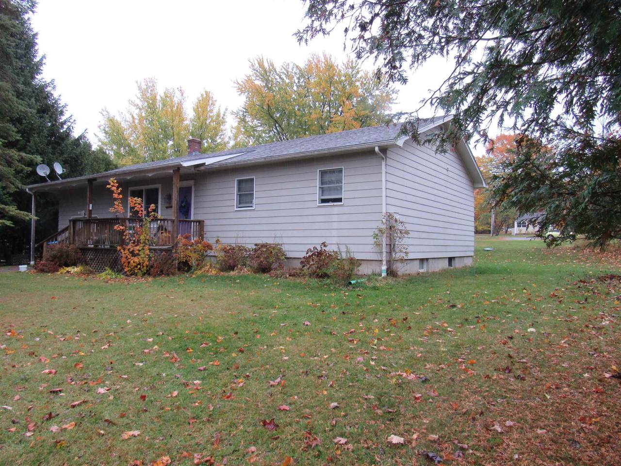 98 Fernwood Circle - Photo 1