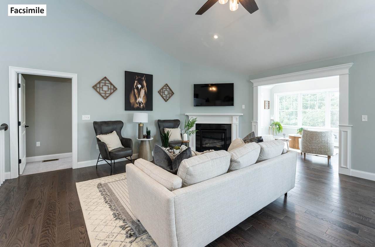 11 Stonehenge Circle - Photo 1
