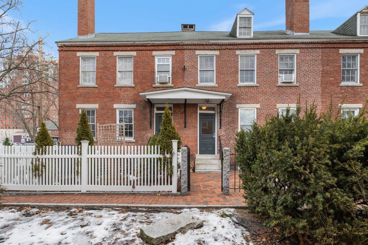 98 West Merrimack Street - Photo 1