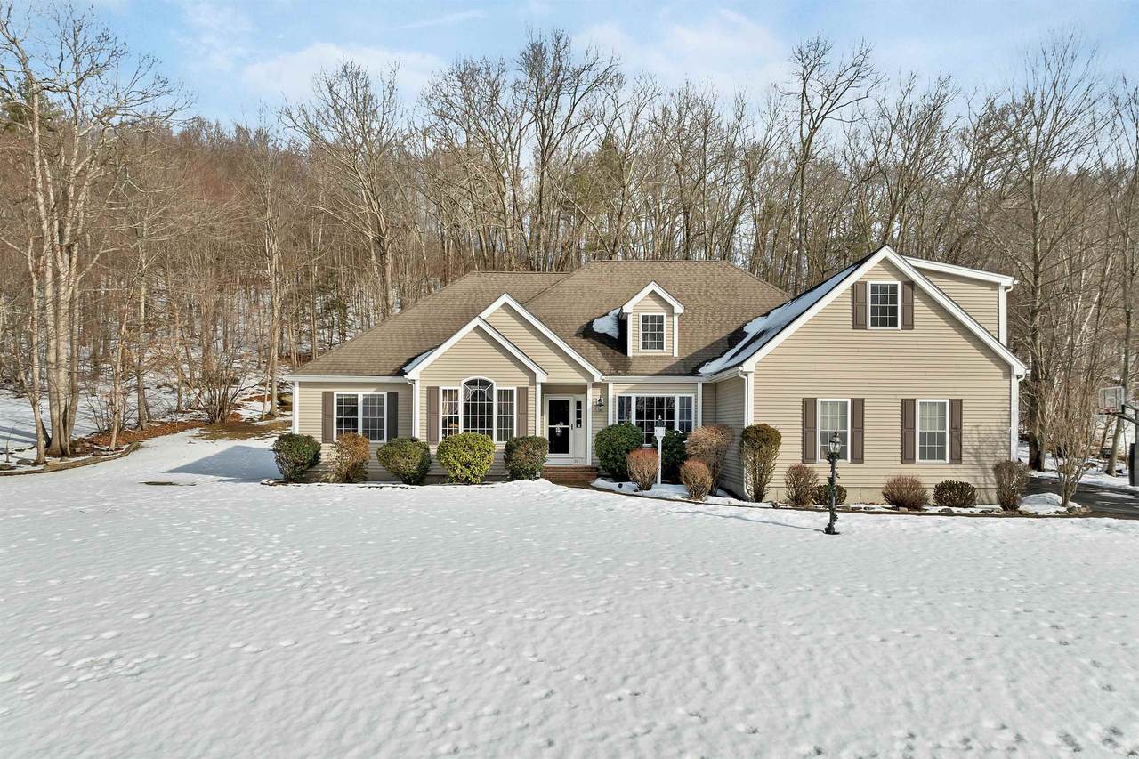 31 Longmeadow Drive - Photo 1