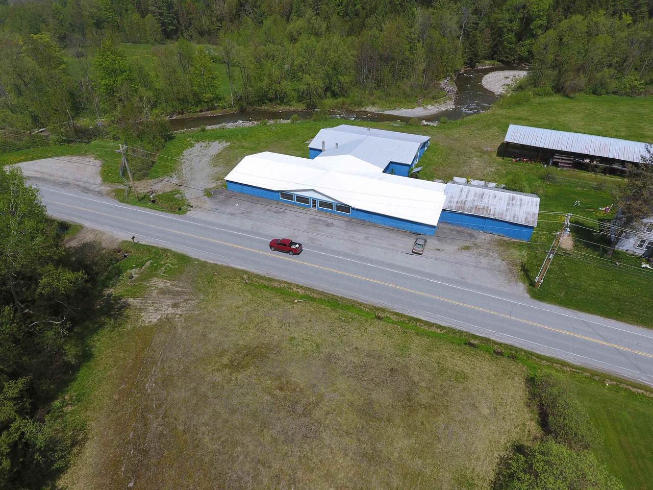 303 Willoughby Avenue - Photo 1