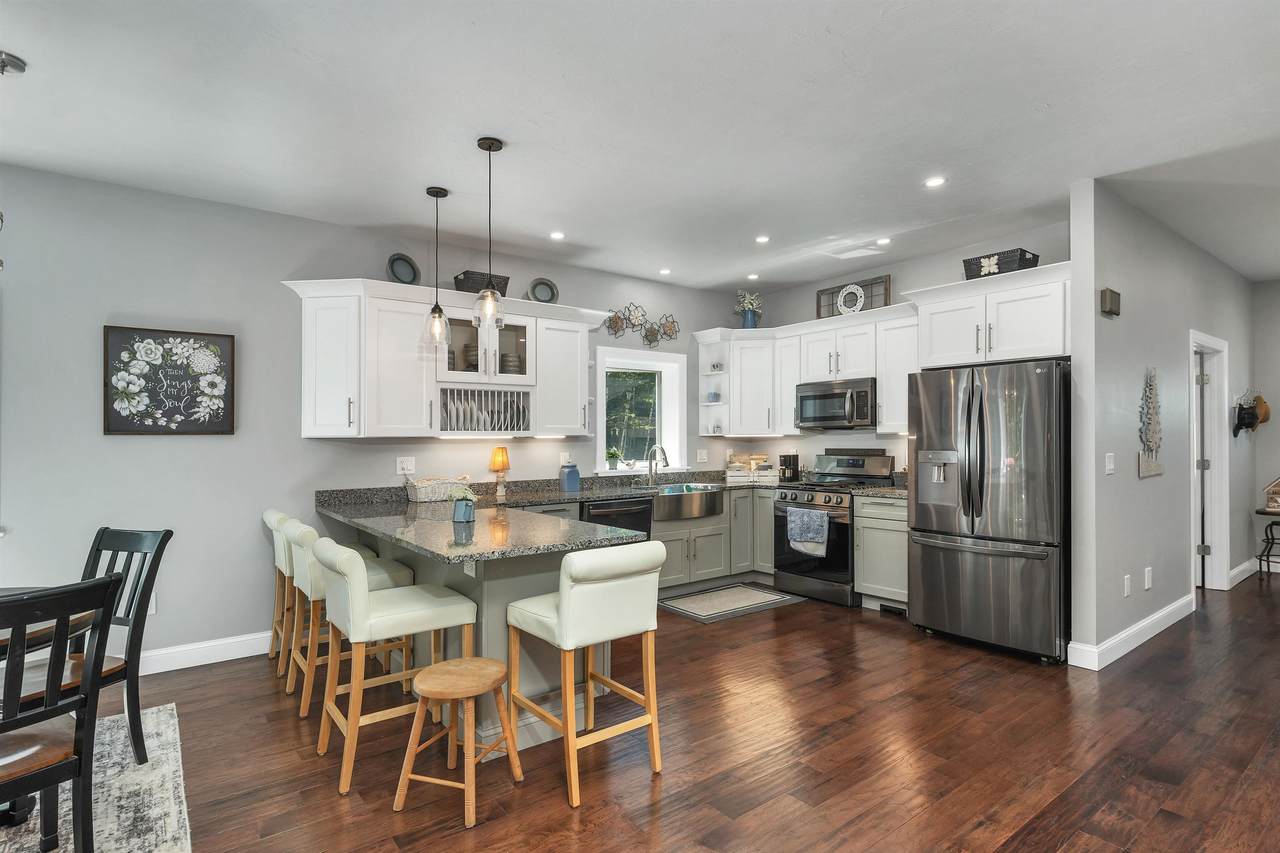 22 Stonehenge Circle - Photo 1