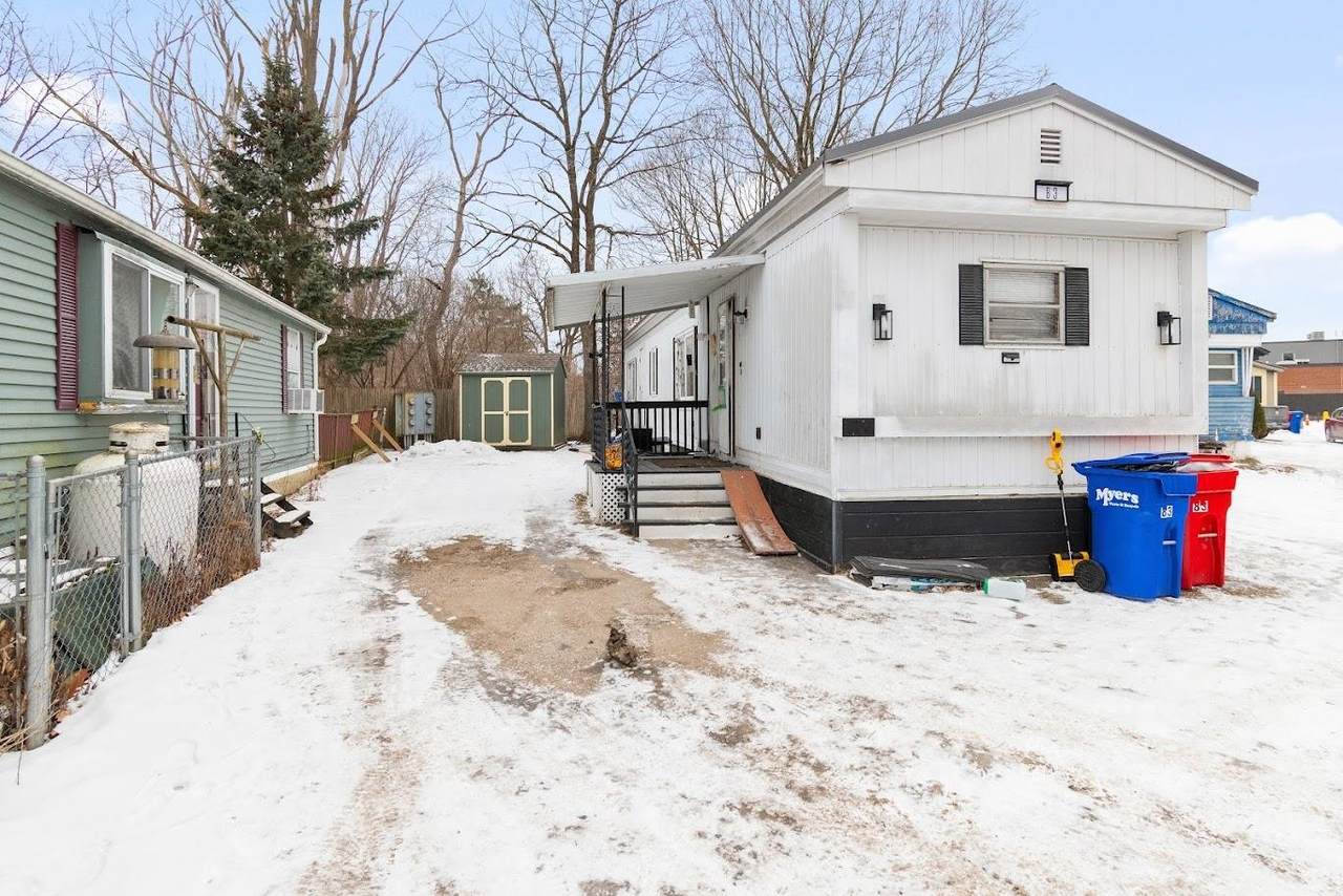 83 Camels Hump Avenue - Photo 1